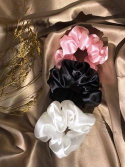 کش مو زنانه مدل اسکرانچی ساتن آیسا