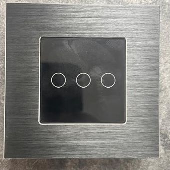 کلید لمسی سه پل تویا آلومینیومی مشکی