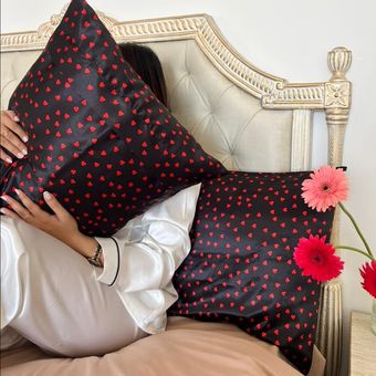 رو بالشی مدل ساتن ابریشم طرح قلب