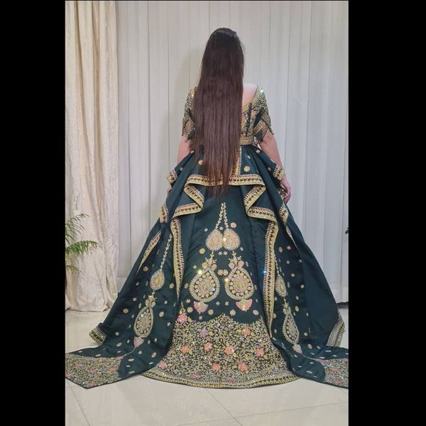 لباس گلابتون سنتی مدل ورلس