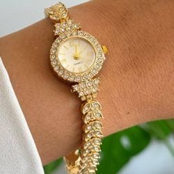 ساعت نگینی زنانه