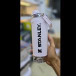 شیکر استنلی 590 میلی لیتر مخزن دار مدل Activate Shaker Bottle حجم : 591 میلی لیتر مخزن دار قهوه