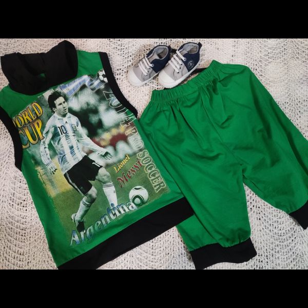 تاب تاب کلاهدار وشلوارک پسرانه شیک فوتبالی باطرح مسی