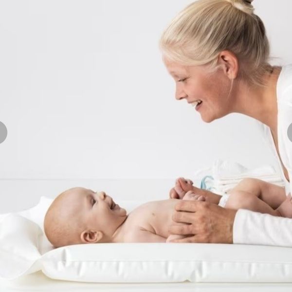 تشک بادی تعویض پوشک نوزاد ایکیا(هزینه ارسال پس کرایه)