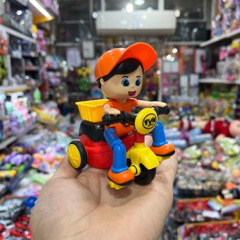 پسر دوچرخه سوار قدرتی