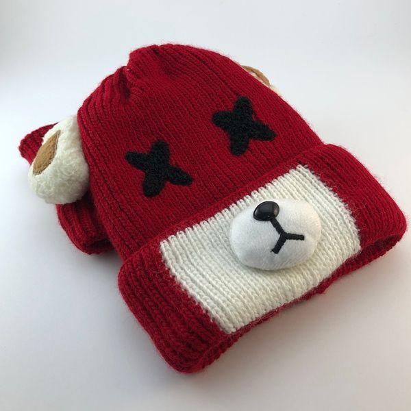 شال و کلاه گوش دار