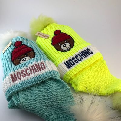 شال و کلاهmoschino