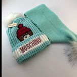 شال و کلاهmoschino