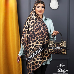 کیف به همراه شال