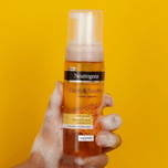 فوم شستشوی صورت زردچوبه نوتروژینا Soothing Clear Foam Neutrogena