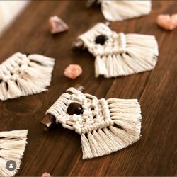 گیفت و هدیه تولد و عروسی و مراسم