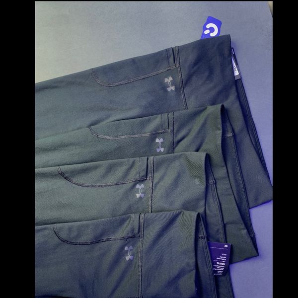 UA Tech Women's Ankle Leggings لگ