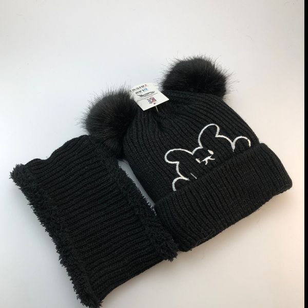 کلاه وشال گردنی