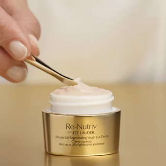 کرم دور چشم ضد چروک و لیفت کننده استی لادر Estee Lauder مدل ری نوتریو Re-Nutriv حجم 15 میلی لیتر