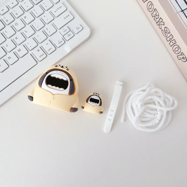 محافظ اداپتور ایفون عروسکی کوسه کیوت ( کد 79 )