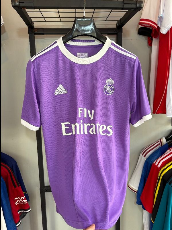 کیت رئال‌مادرید کلاسیک 👿2017💜