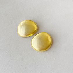 گوشواره طلایی دکمه ای