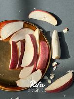 میوه خشک انجمادی پفکی سیب قرمز