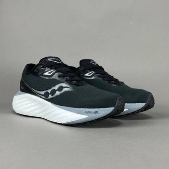کتونی استوک Saucony مشکی رانینگ Saucony TRIUMPH 22