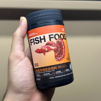 غذای ماهی سایز 0.6 برند yee