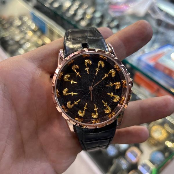 ساعت راجر دابیوس مردانه