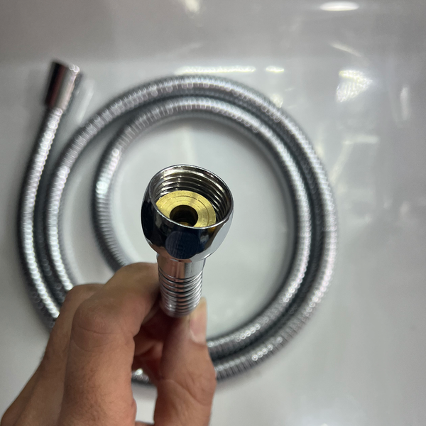 شیلنگ دوش برنجی