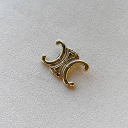 سنجاق سینه 2