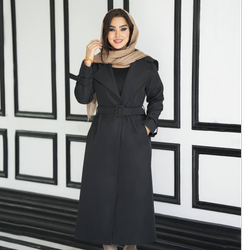 بارانی‌کلاه‌دار