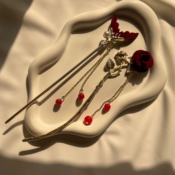 کانزاشی گل سرخ و دم وال مخمل