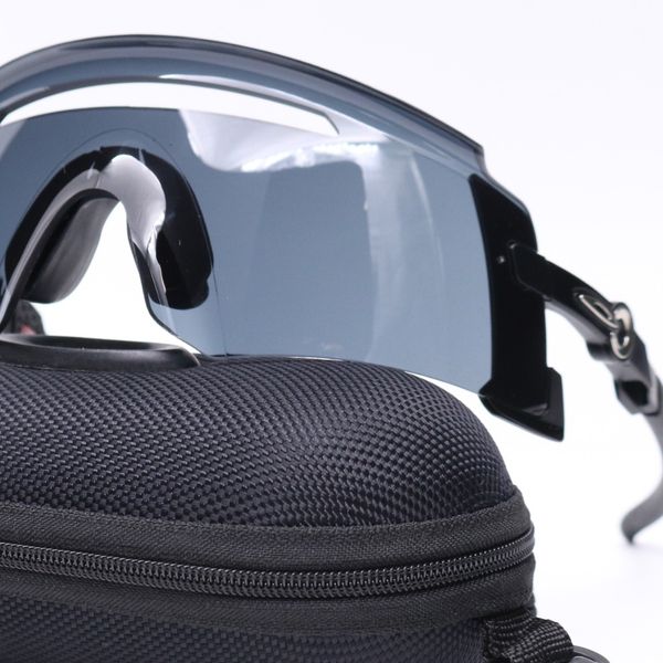 عینک برند OAKLEY کد 181331