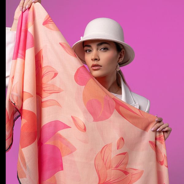 روسری طرح نیلوفر  ابی رنگ صورتی