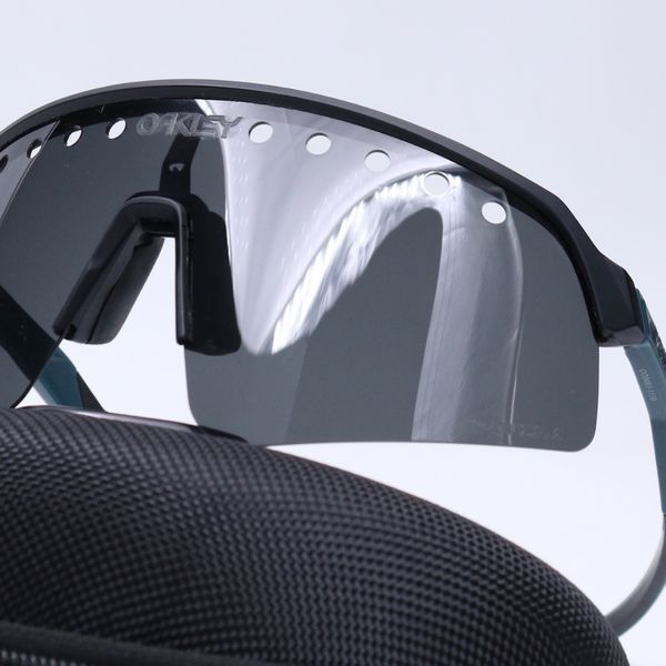 عینک کاور دار برند OAKLEY کد 181344