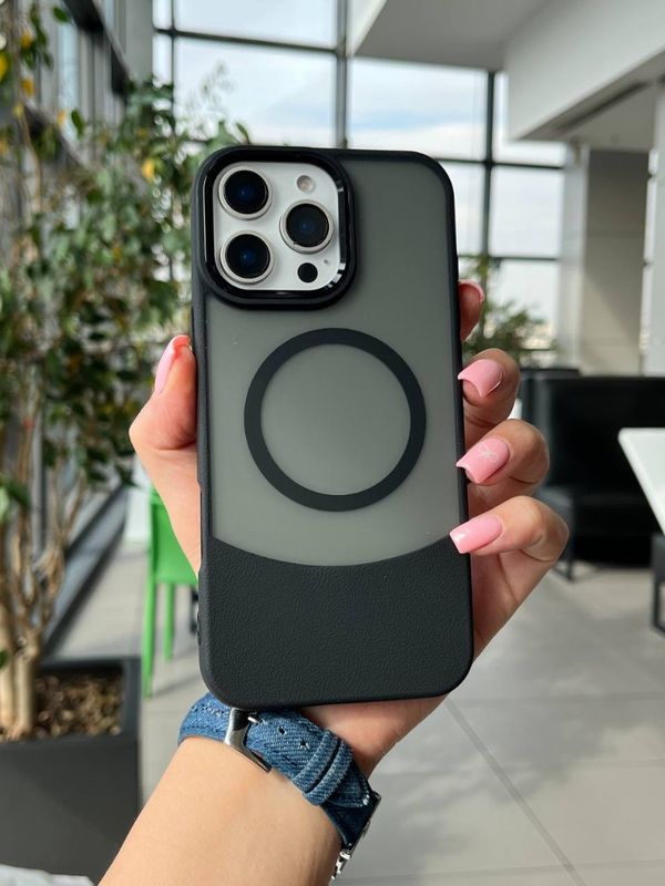 قاب آیفون پشت مات چرمی مگسیف🧳