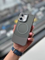 قاب آیفون پشت مات چرمی مگسیف🧳