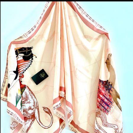 شال اسب و شتر نمادین  کرم رنگ