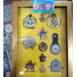 قاب و تابلو نشان های فلزی