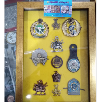 قاب و تابلو نشان های فلزی