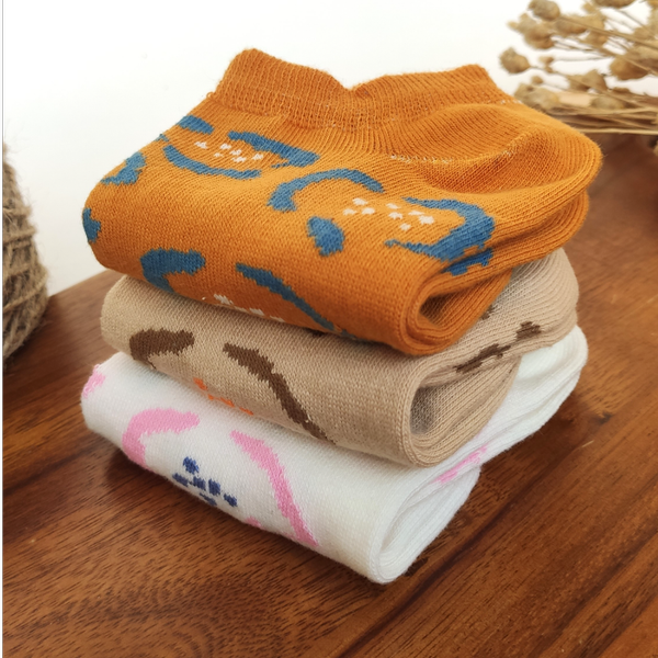 جوراب مچی زنانه طرح گل برند کالزی لند