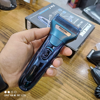 ریش تراش و خط زن نیکای