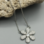 گردنبند زنانه طرح گل تمام نگین