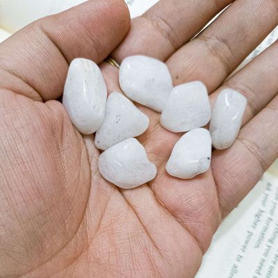 کوارتز شیری