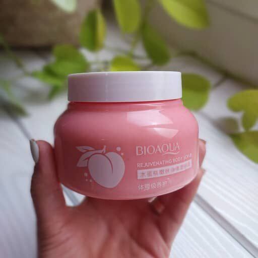 اسکراب شنی هلو از برند بیوآکوا BIOAQUA