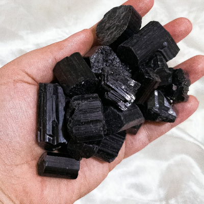 تورمالین سیاه