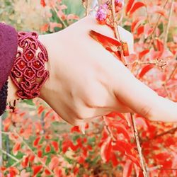 دستبند چرمی طرح گل 4پر پاییزی