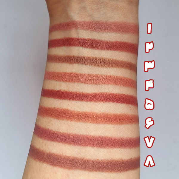رژلب استیکی طیف گوشتی و مات
