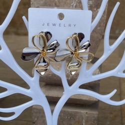 گوشواره دخترانه گل