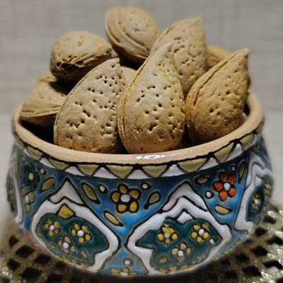 بادام سنگی ممتاز ایرانی،یک کیلویی،خوشمزه و خوش طعم،تضمین کیفیت
