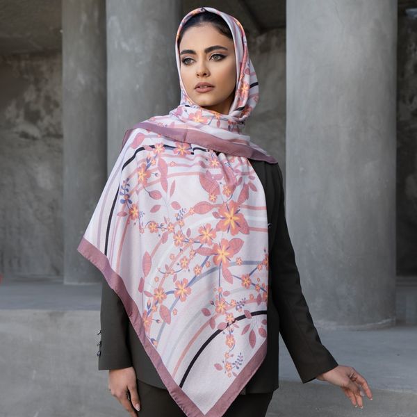 مینای ستاره ای صورتی