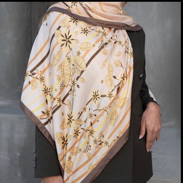 روسری مینای ستاره ای بژ