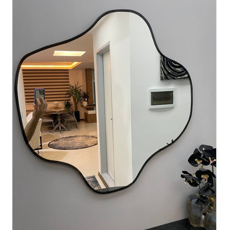 آیینه دفرمه با حاشیه مشکی